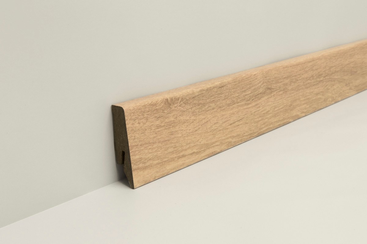 Afbeelding van JOKA AQUA Plint 18x58mm (AQ) profiel #660 FO8860 AQUA AQ EI524 660 XPLORA 2600x18x58mm